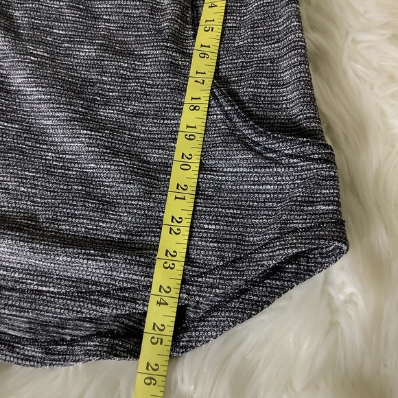 Lululemon Pullover SZ 8 Base Runner 1/2 Zip Heathered Herringbone Black Running - Picture 9 of 14